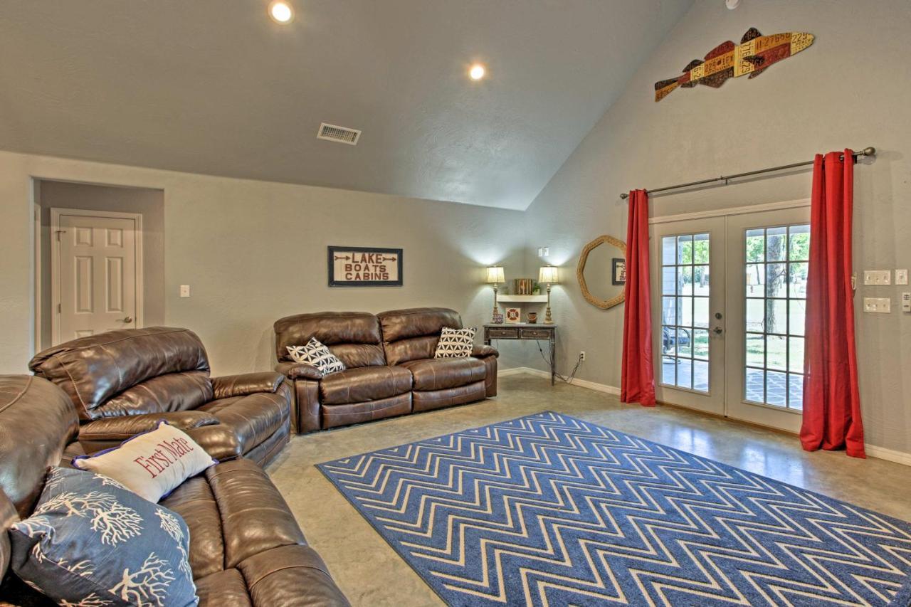 Modern Retreat With Gas Grill - Walk To Lake Texoma! Кінгстон Екстер'єр фото