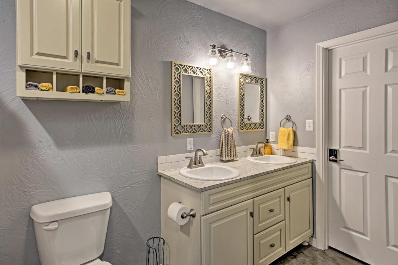 Modern Retreat With Gas Grill - Walk To Lake Texoma! Кінгстон Екстер'єр фото